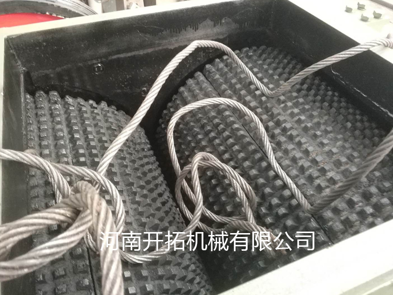 雙齒輥式破碎機